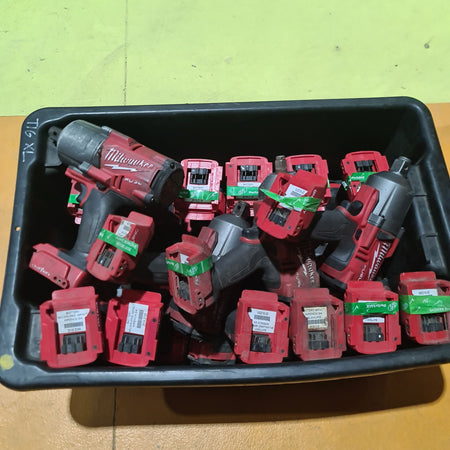 Battery Milwaukee 18V Impact Wrench 3/4IN DR