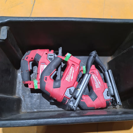 Battery Milwaukee 18V Jigsaw
