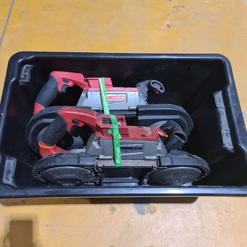 Battery Milwaukee 18V Band Saw