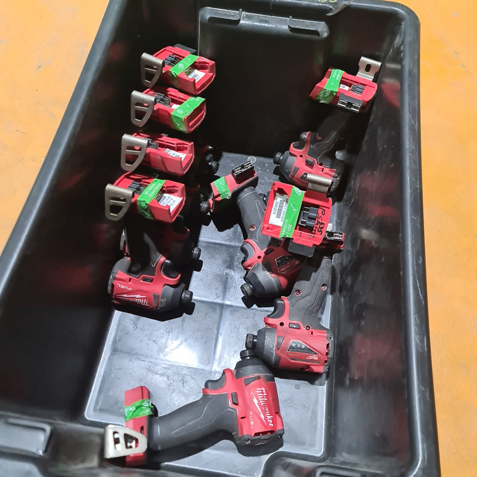 Battery Milwaukee 18V Impact Driver